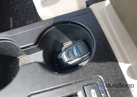 2019 Subaru Outback 2.5I Premium из США, поврежденный, VIN 4S4BSAHCXK3314016